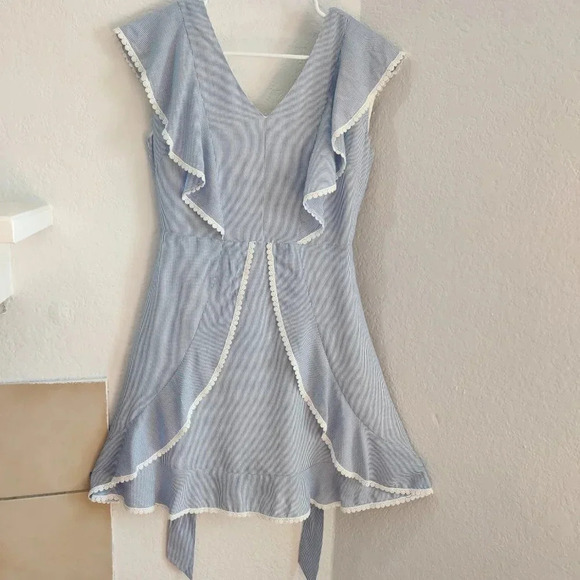 Cupcakes and Cashmere Striped Peasant Ruffle Short Sleeve Mini Dress Size S - Picture 4 of 12
